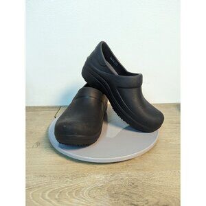 Crocs Triple Comfort Womens Sz 5 Black Structured Cushioned Slip On Loafers